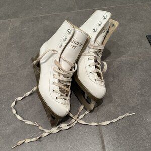 Glacier 120 Girls Youth Ice Skates